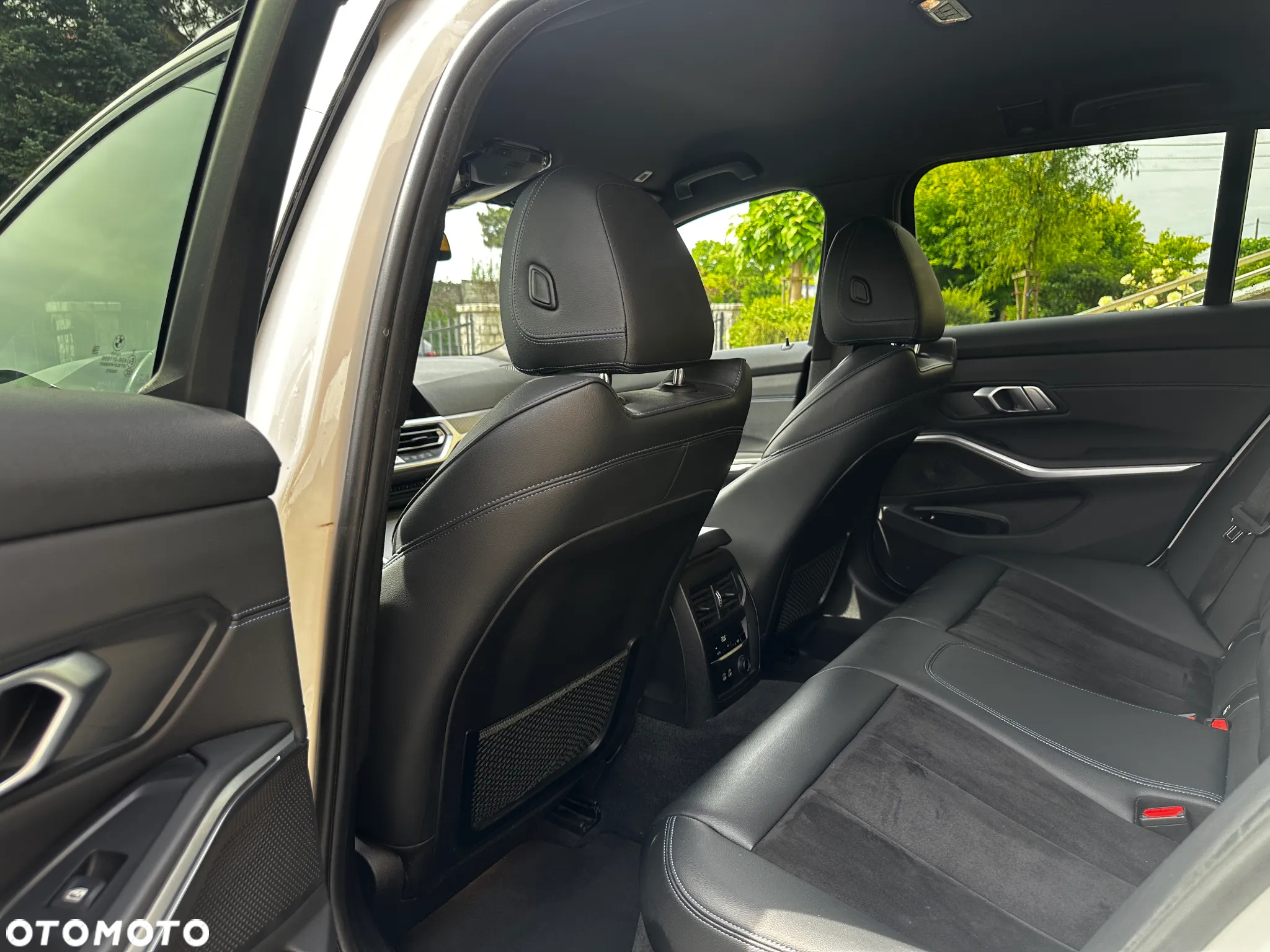BMW Seria 3 318d Touring Edition M Sport Shadow - 30
