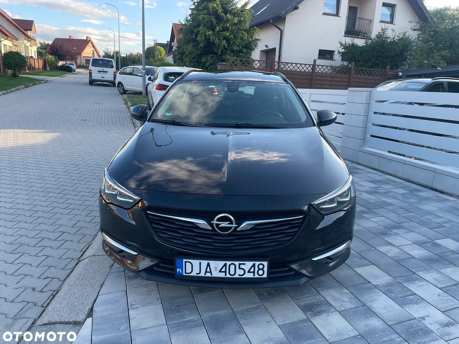 Opel Insignia Sports Tourer 2.0 Diesel Automatik Business Edition - 2