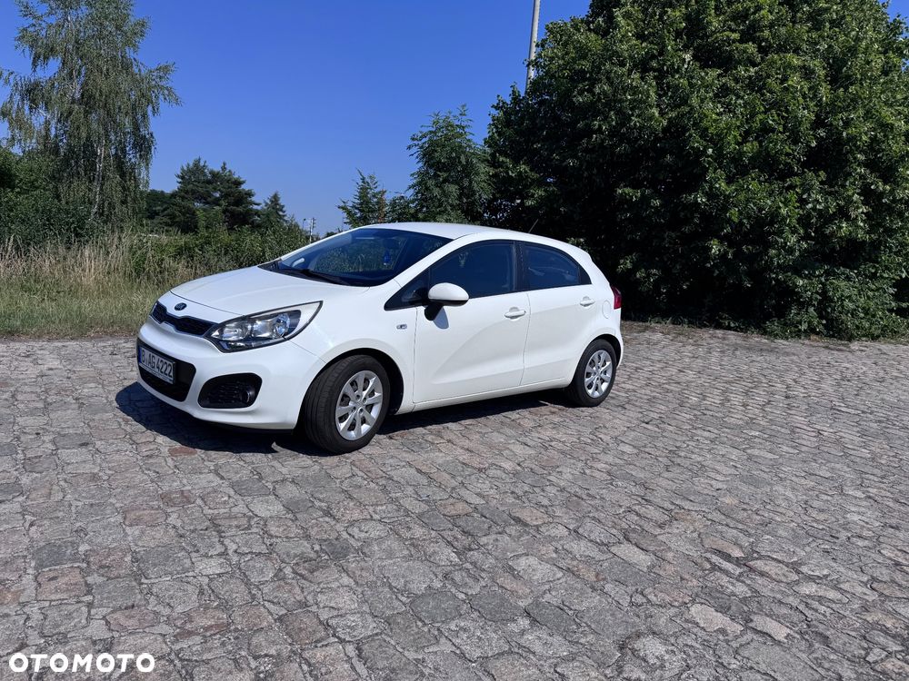 Kia Rio 1.2 Attract - 1