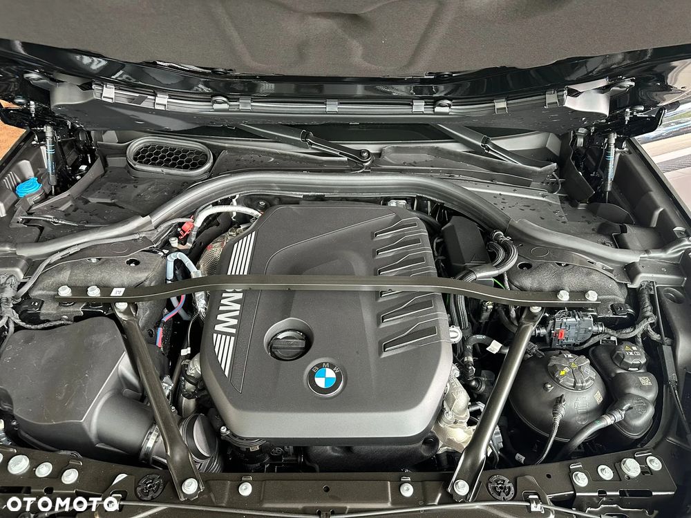 BMW Seria 7 740d xDrive mHEV sport - 32