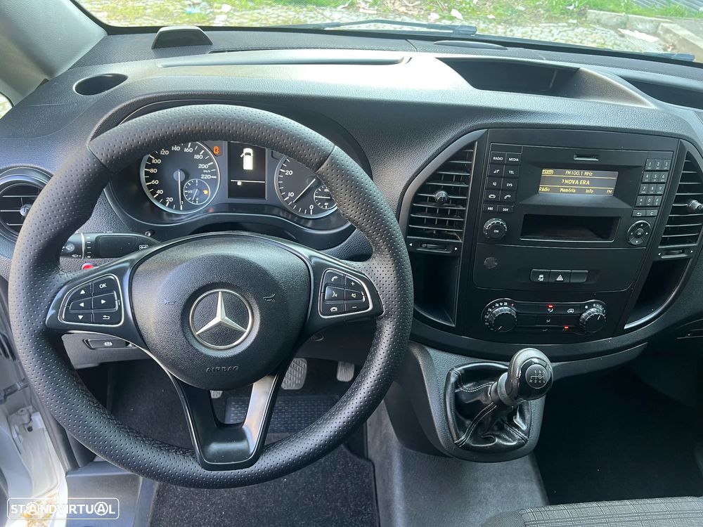 Mercedes-Benz 116 Extra Longa - 4