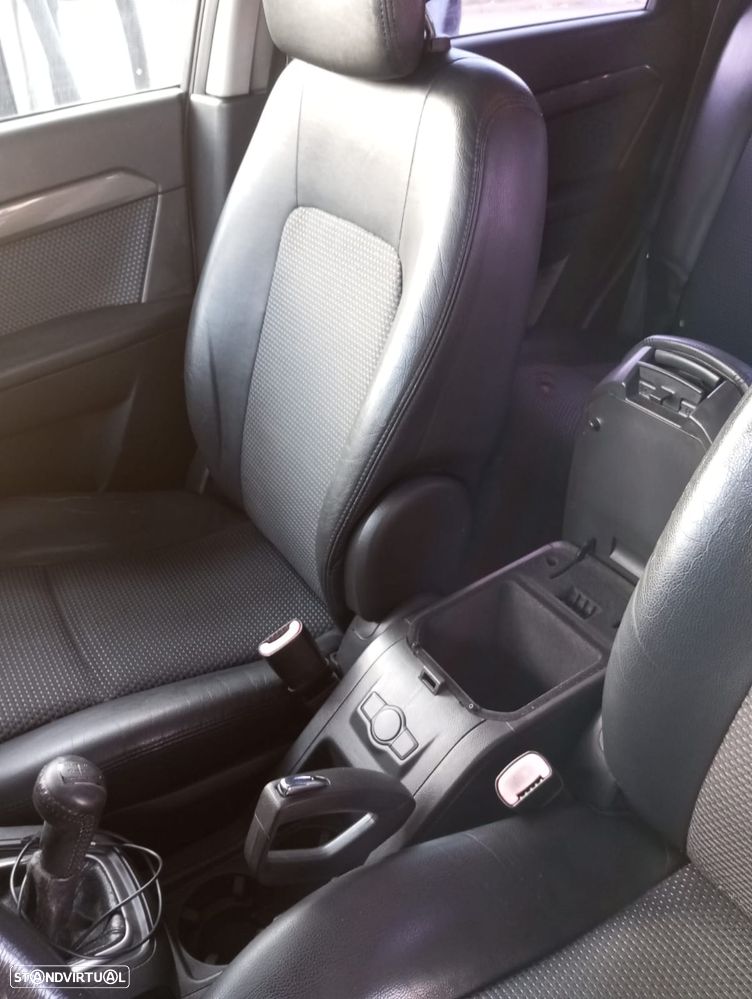Chevrolet Captiva 2.0 VCDi Seven 7L - 4