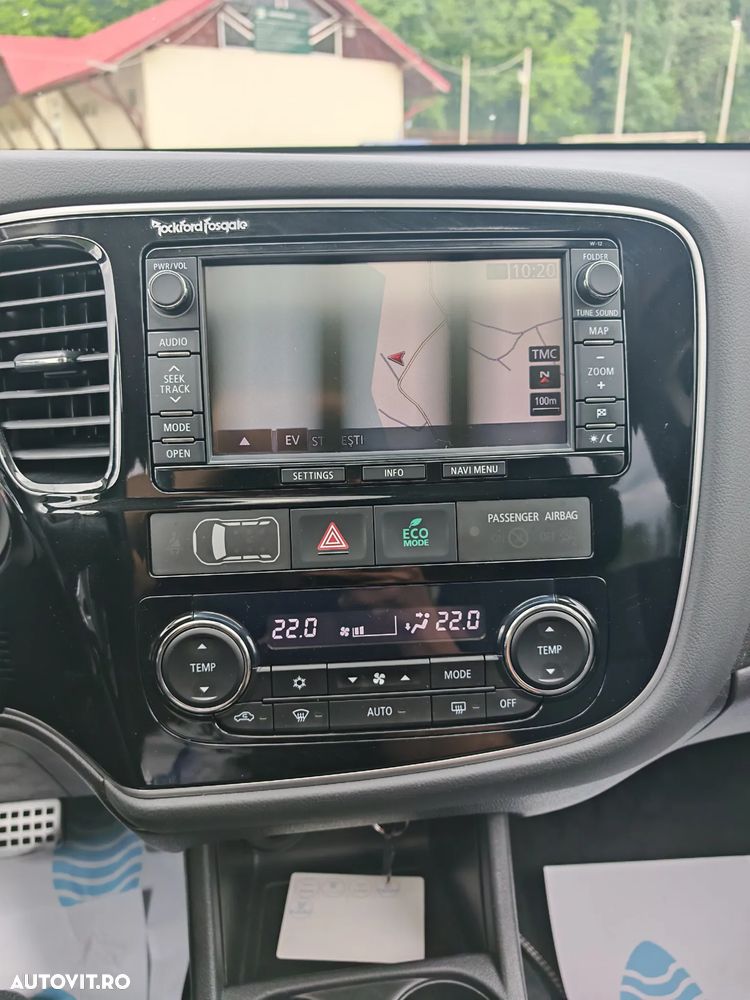 Mitsubishi Outlander - 18