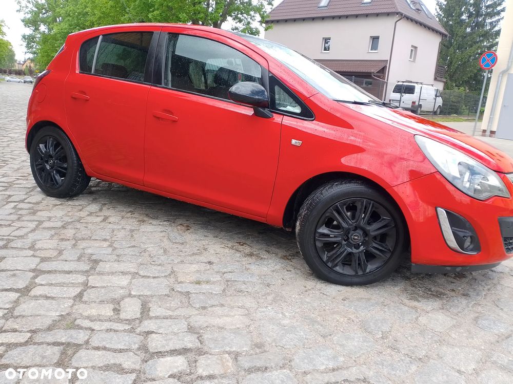 Opel Corsa 1.4 16V Color Edition - 2
