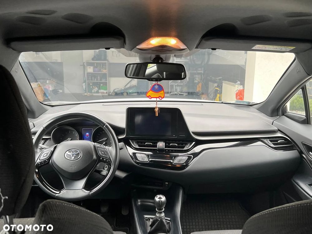 Toyota C-HR - 4