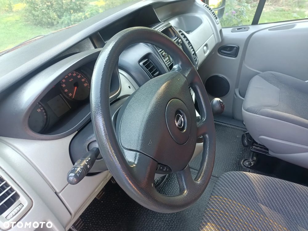 Opel Vivaro - 23