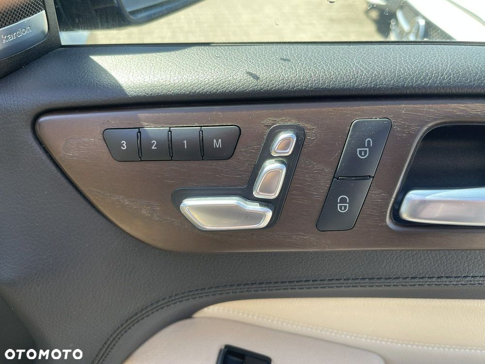 Mercedes-Benz GLS 350 d 4Matic 9G-TRONIC AMG Line - 19