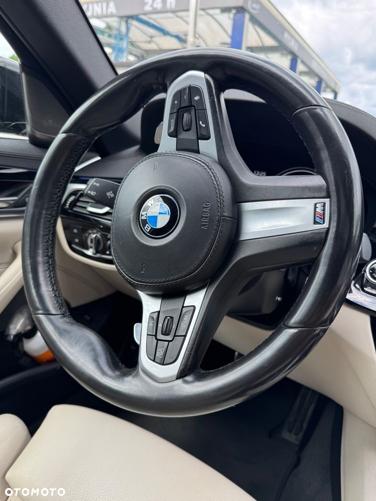 BMW Seria 5 525d - 19