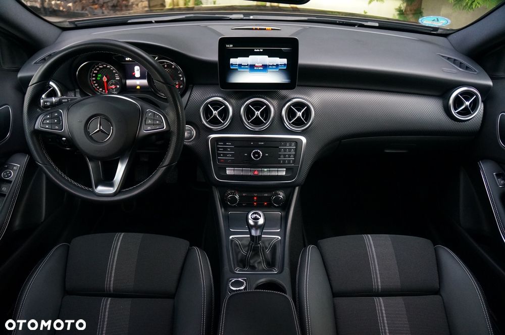 Mercedes-Benz Klasa A 180 (BlueEFFICIENCY) Urban - 25