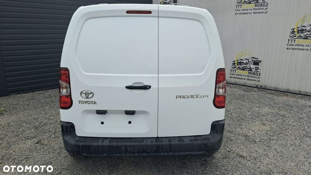 Toyota Proace - 15