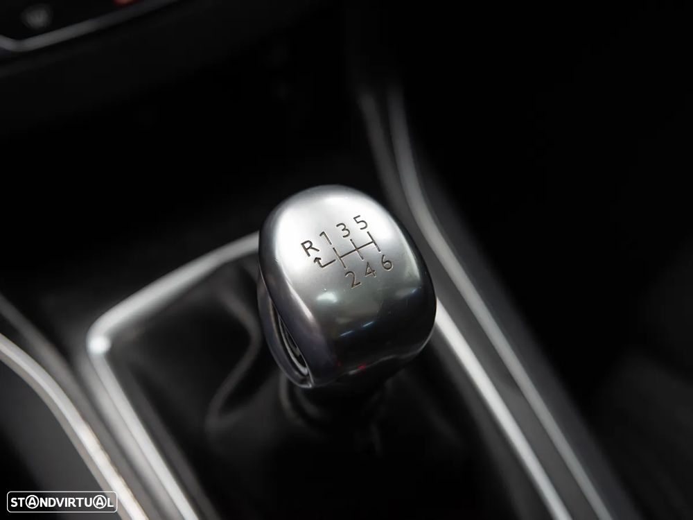 Peugeot 308 1.6 BlueHDi Allure J17 - 17