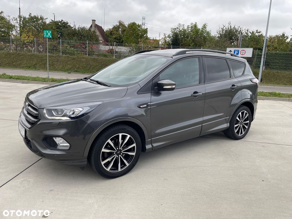 Ford Kuga 1.5 EcoBoost 2x4 ST-Line - 3