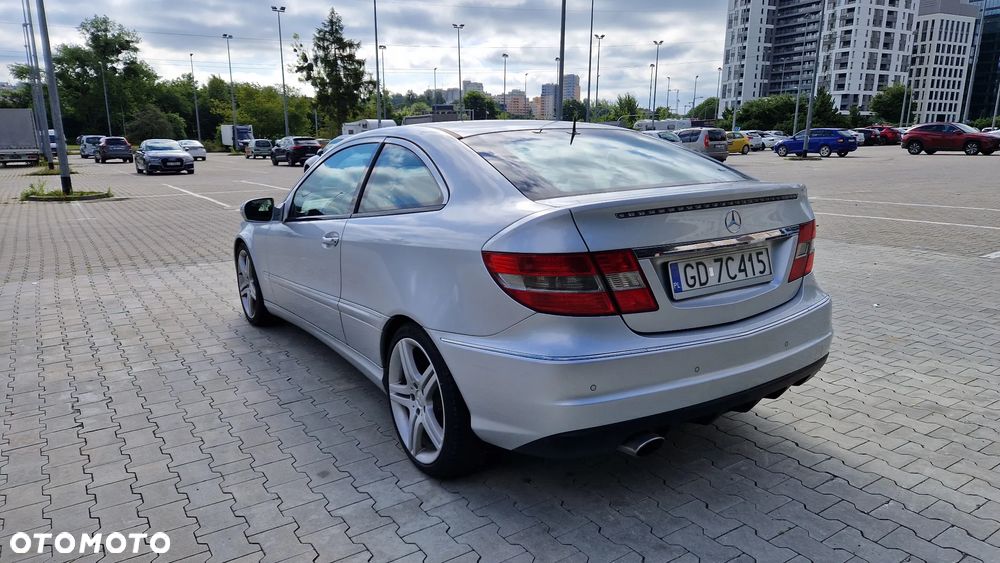 Mercedes-Benz CLC - 4