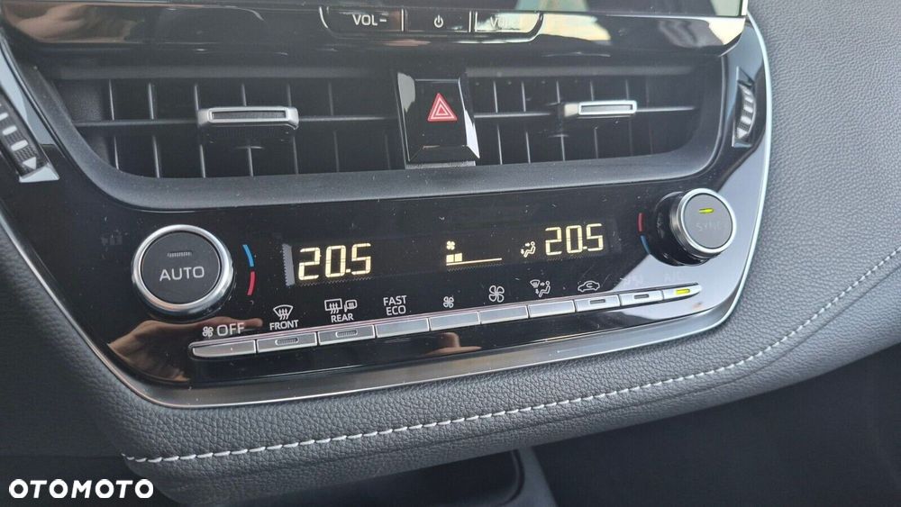 Toyota Corolla 1.8 Hybrid Comfort - 25