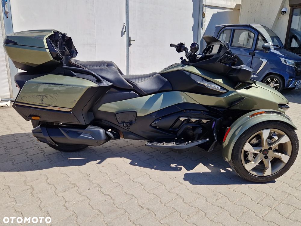 Can-Am Spyder - 7