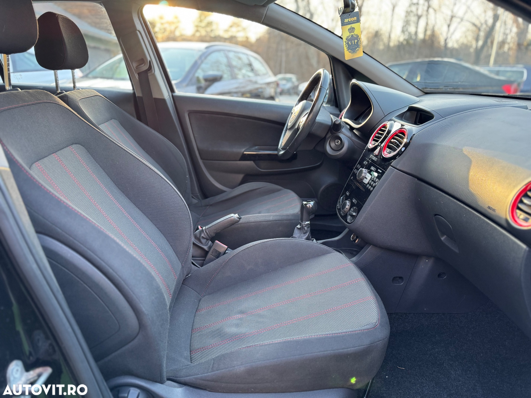 Opel Corsa 1.4 Turbo (ecoFLEX) Start/Stop Color Edition - 11