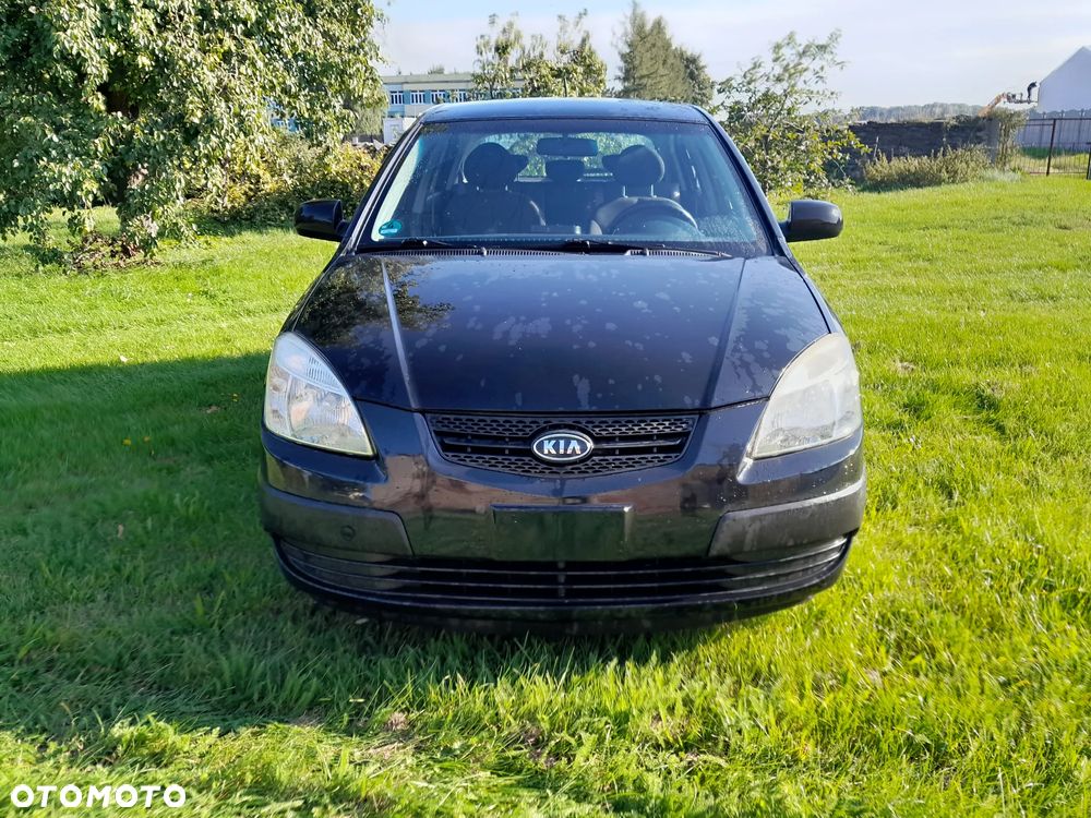 Kia Rio 1.4 Base - 2