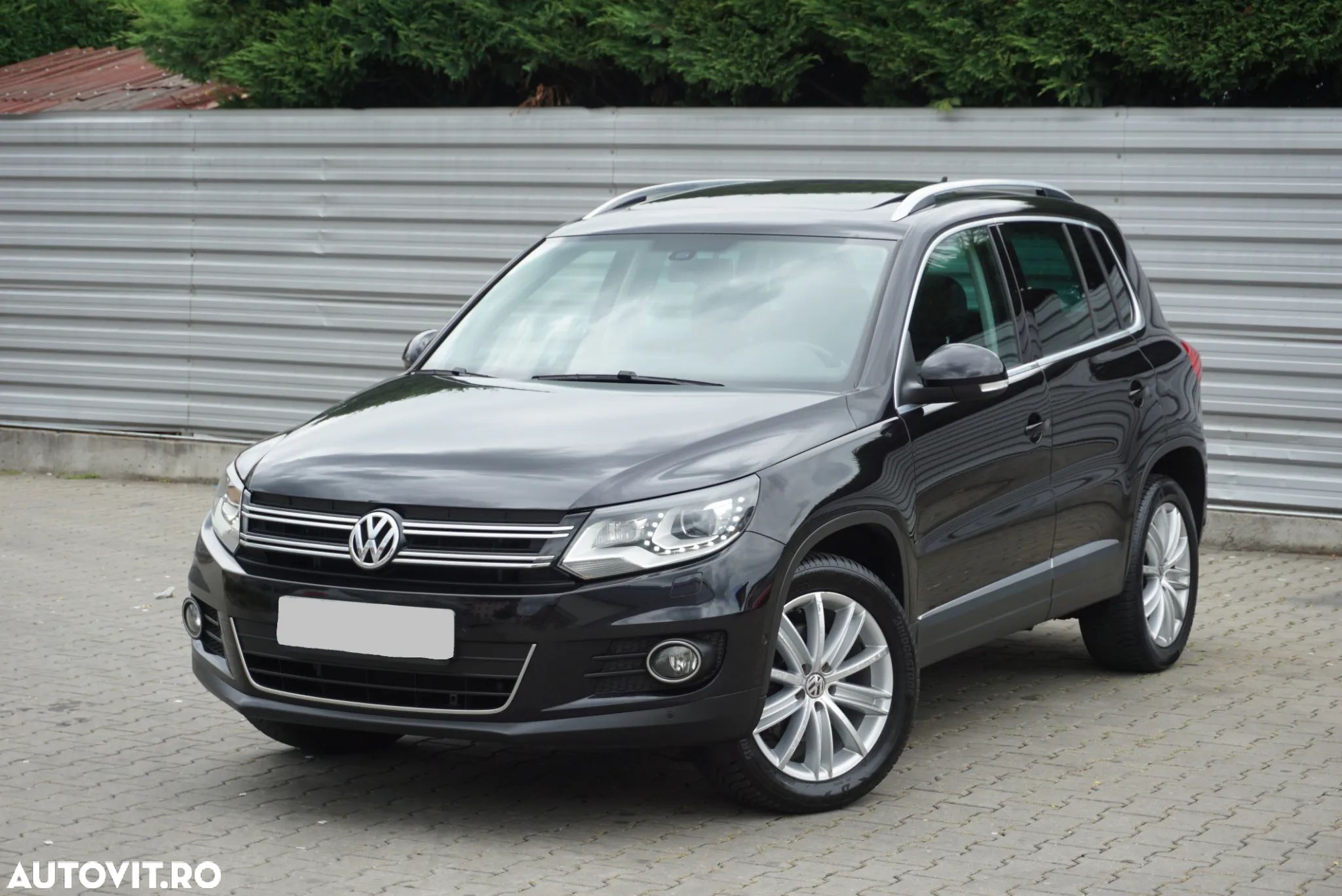 Volkswagen Tiguan 2.0 TDI 4Motion DSG Sport & Style - 1