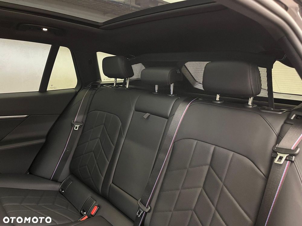 BMW Seria 5 520d mHEV M Sport - 33