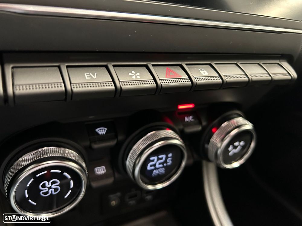 Renault Captur 1.6 E-Tech Plug-In Intens - 30