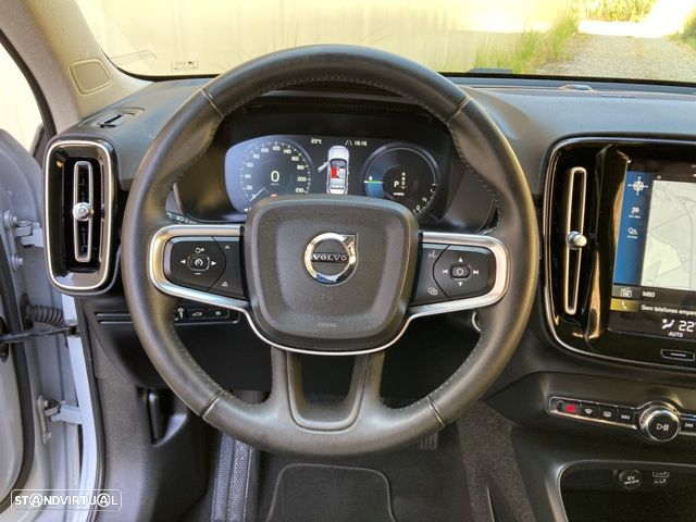 Volvo XC 40 T5 Twin Engine DKG Momentum Pro - 13