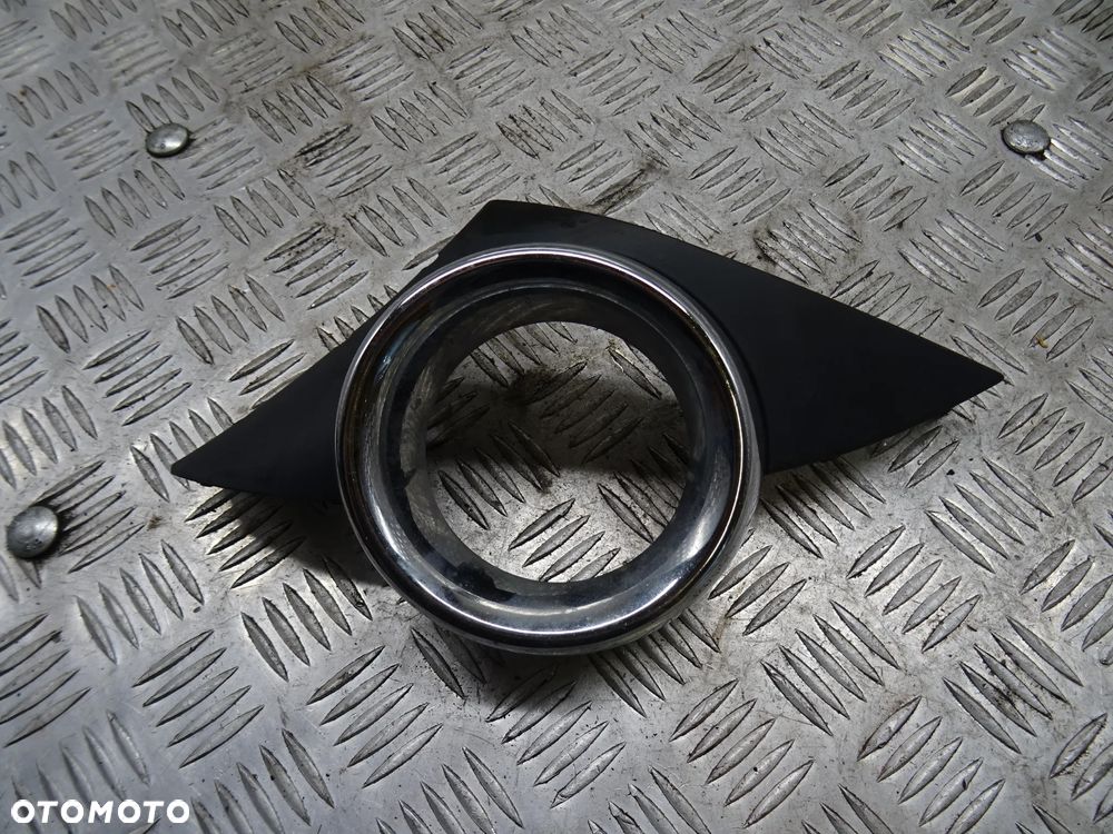 PEUGEOT 207 SW 1.6B KRATKA RAMKA HALOGENU LEWA 9680098750