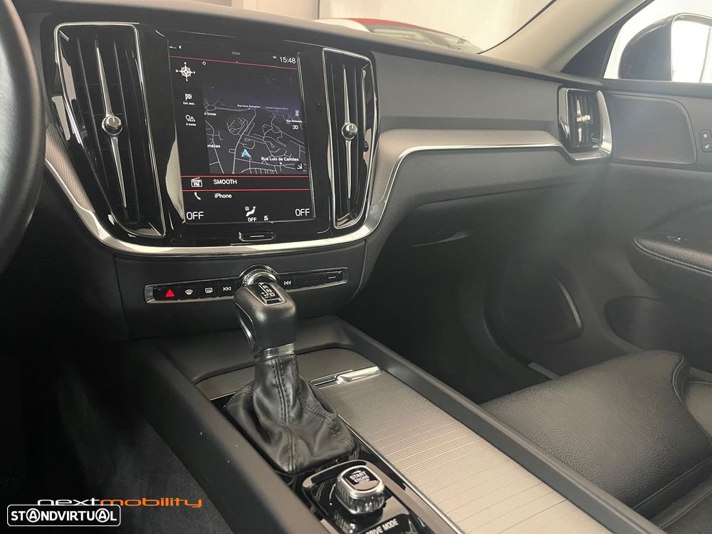 Volvo V60 Cross Country 2.0 D4 Polestar - 13