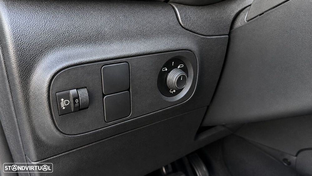 Citroën C3 1.2 PureTech Shine - 13