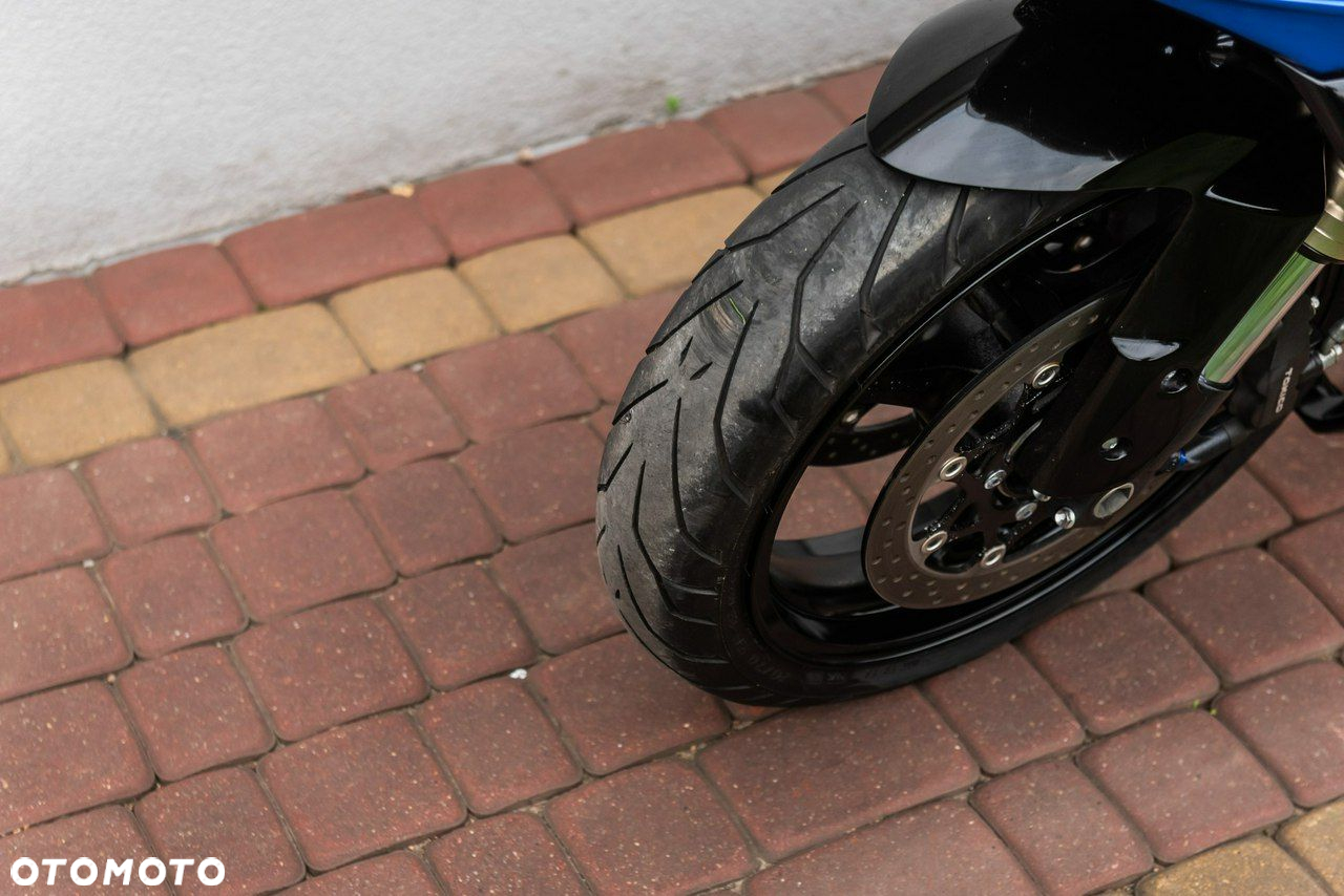 Suzuki GSX-R - 7