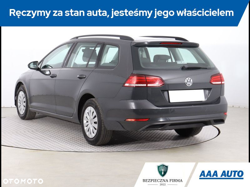 Volkswagen Golf - 5