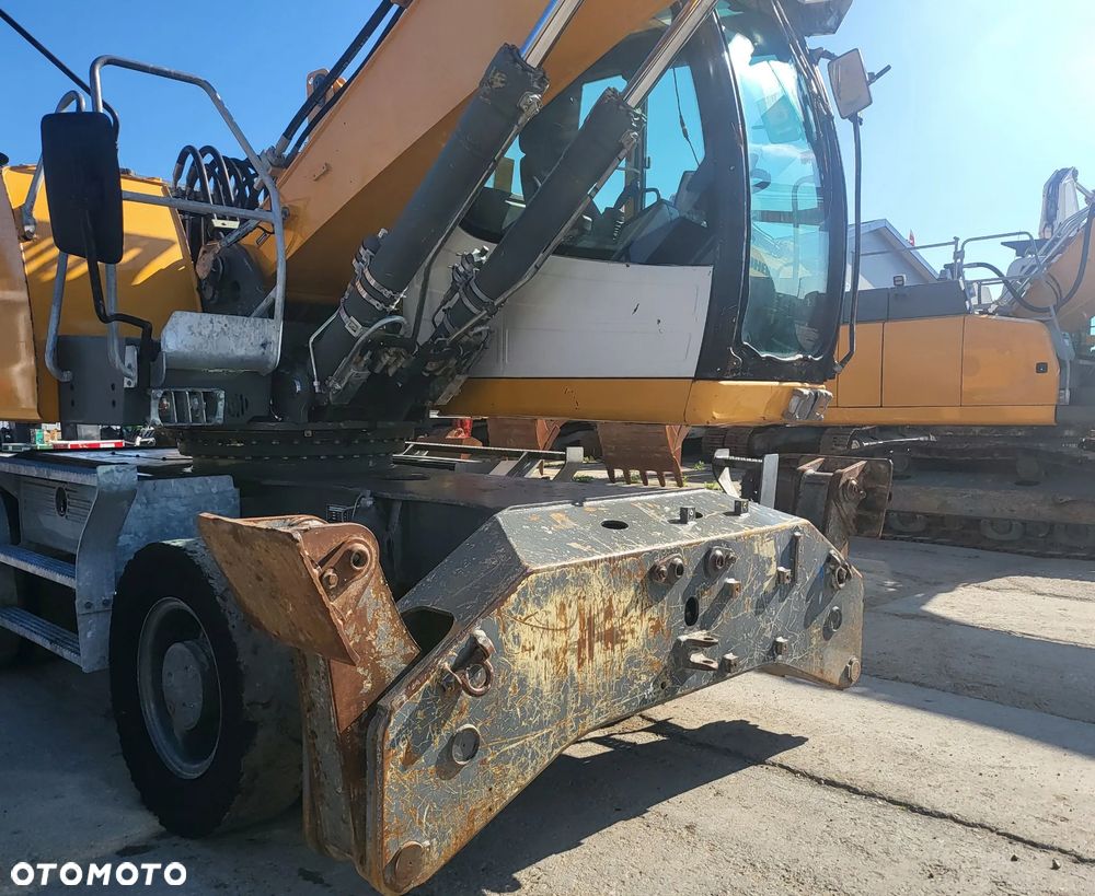 Liebherr LH 24 M - 8