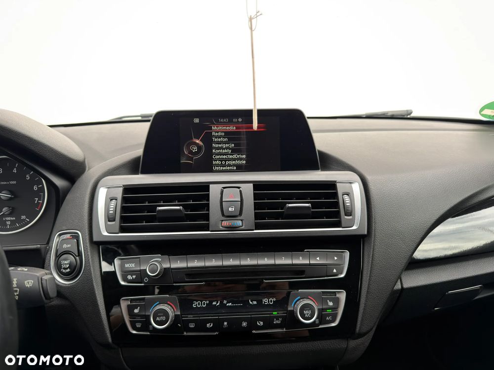 BMW Seria 1 118i Advantage - 13