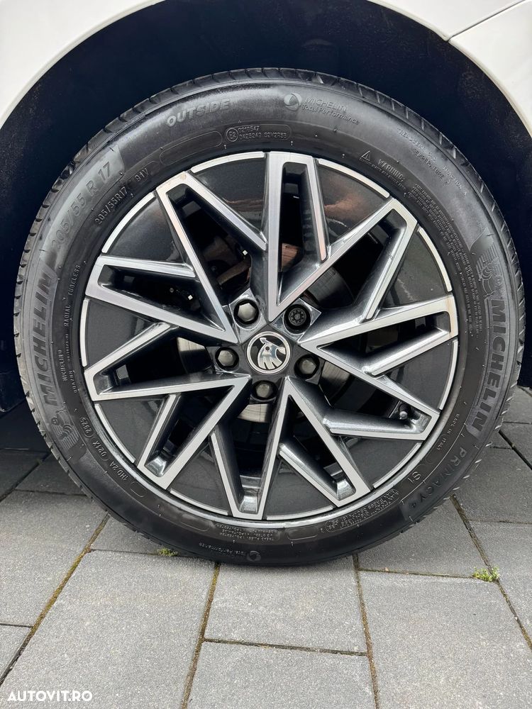 Skoda Octavia 2.0 TDI DSG Clever - 19