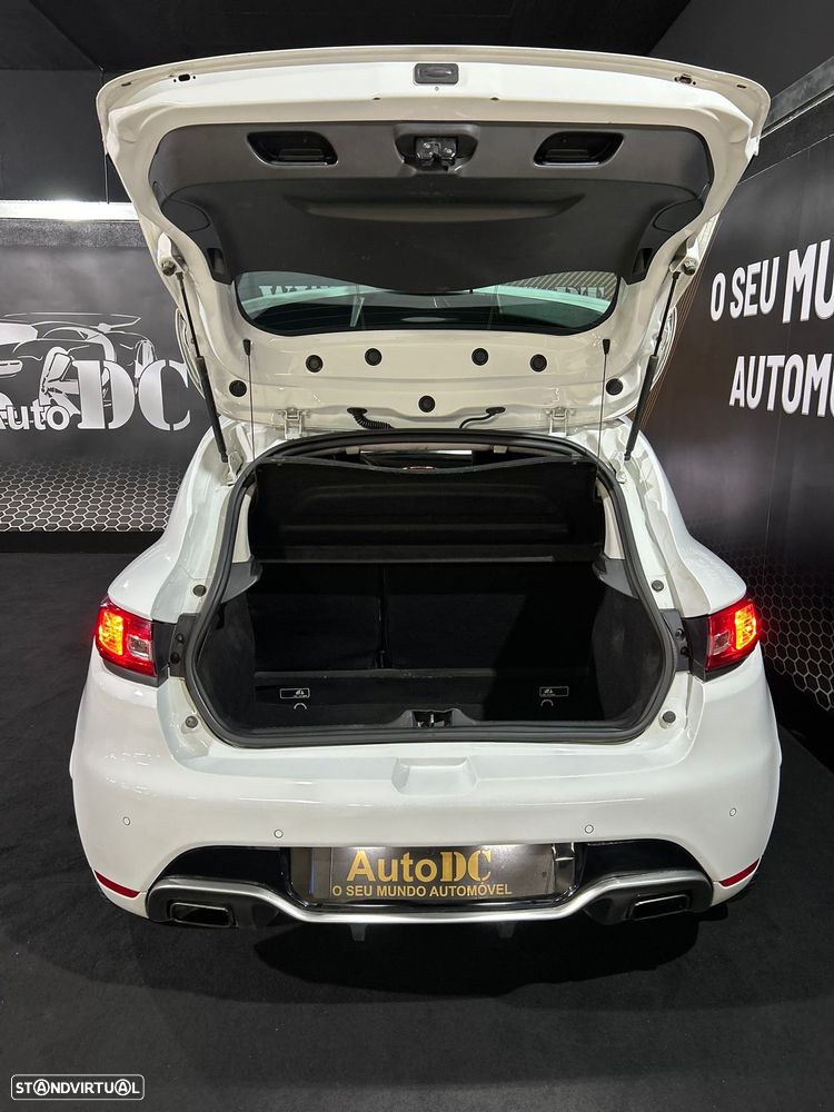 Renault Clio 1.6 T RS EDC - 10