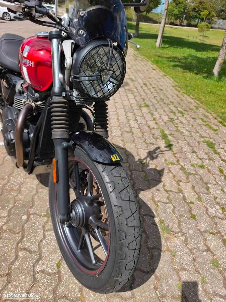 Triumph Bonneville 900 street twin - 6