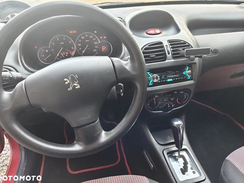 Peugeot 206 2005 photo 4