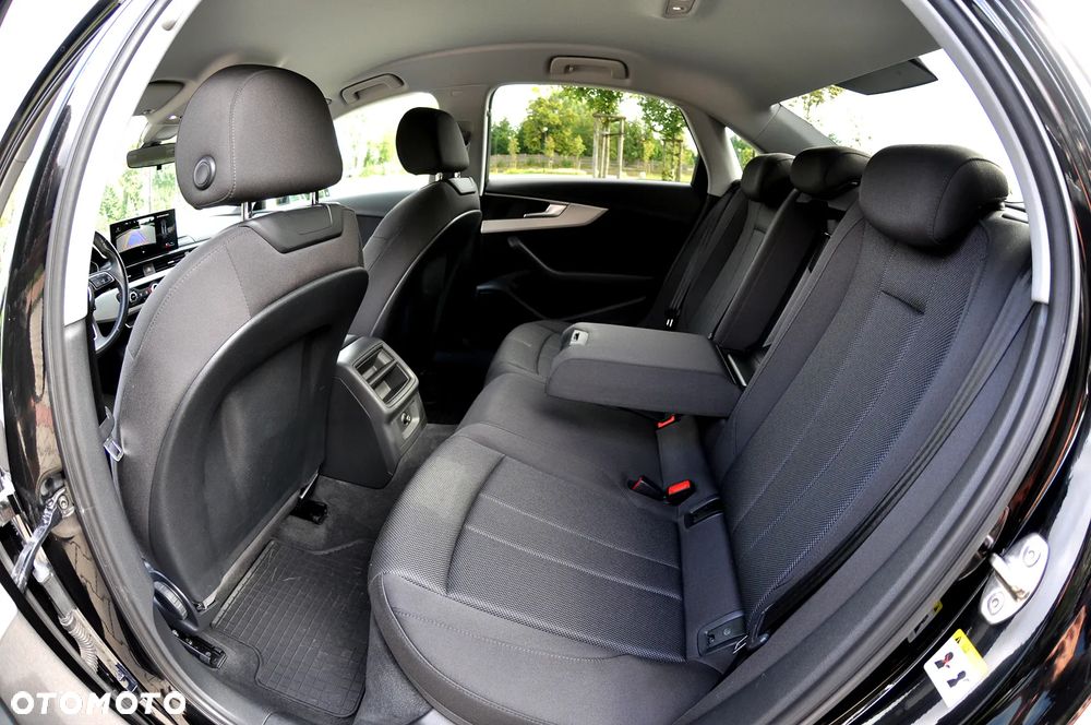 Audi A4 Limousine 35 TFSI mHEV Advanced S tronic - 22
