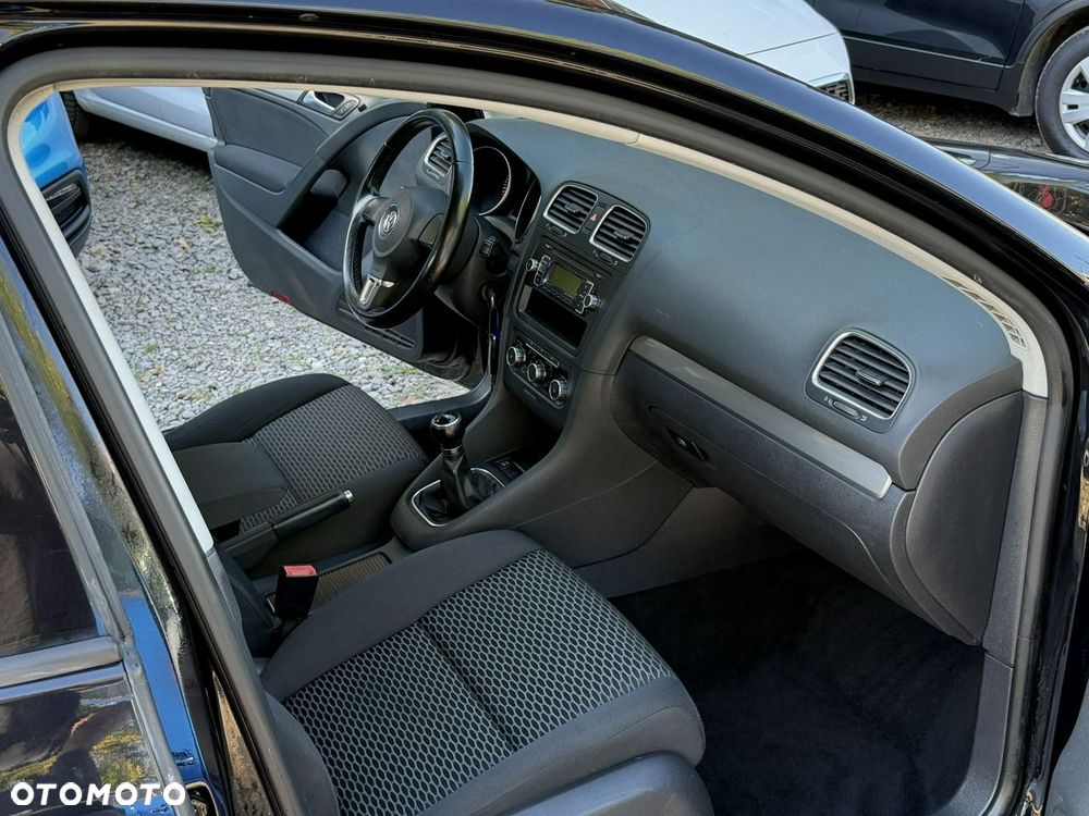 Volkswagen Golf - 18