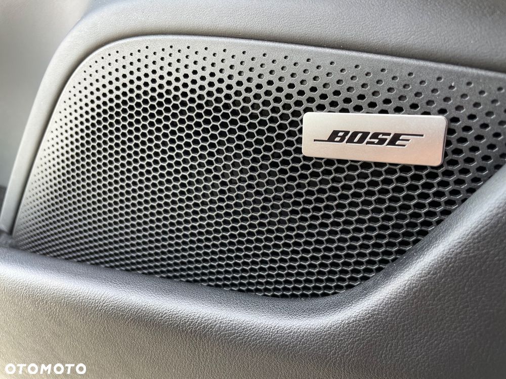Porsche Taycan 4S Performance Plus - 38