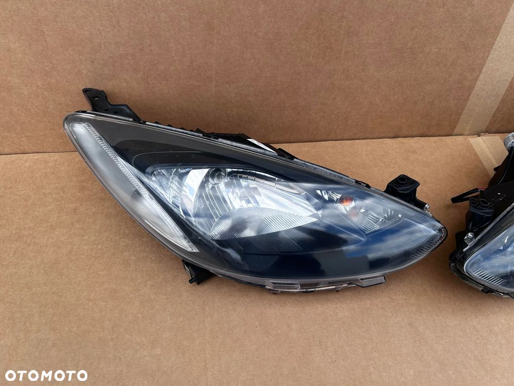 MAZDA 2 II DE LAMPA REFLEKTOR PRZÓD PRZEDNI PRAWA LEWA PRAWY LEWY - 2