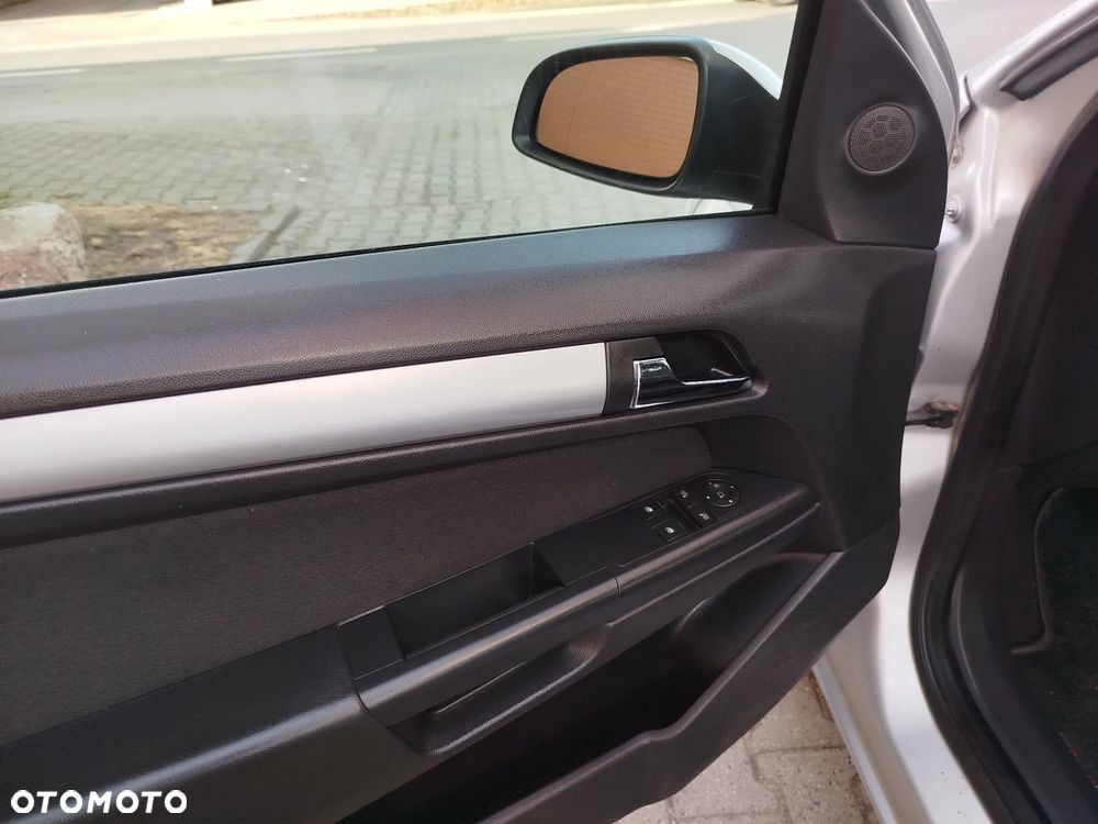 Opel Astra - 10