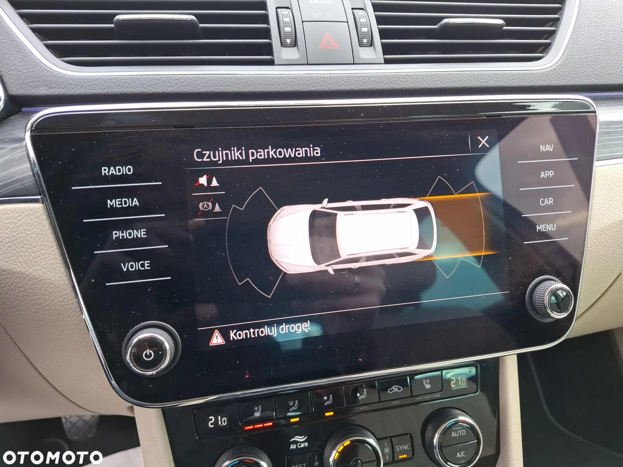 Skoda Superb Combi 2.0 TDI Style - 19