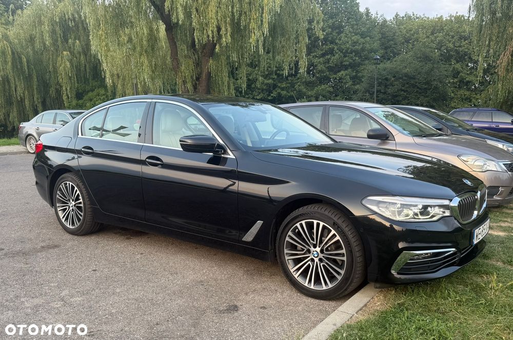 BMW Seria 5 520d xDrive Luxury Line sport - 12
