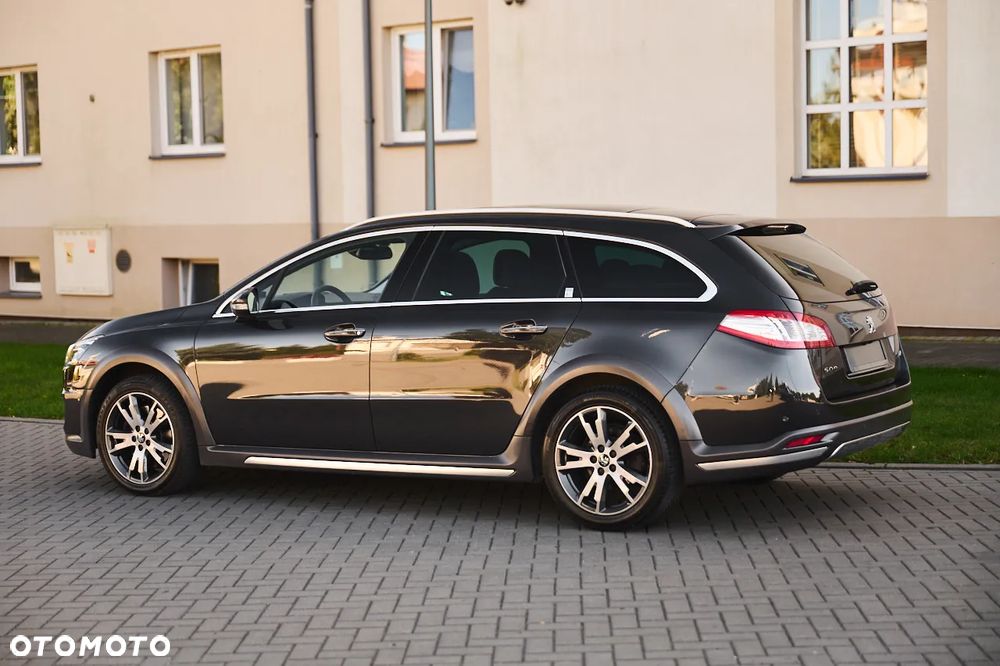Peugeot 508 RXH Hybrid4 - 8