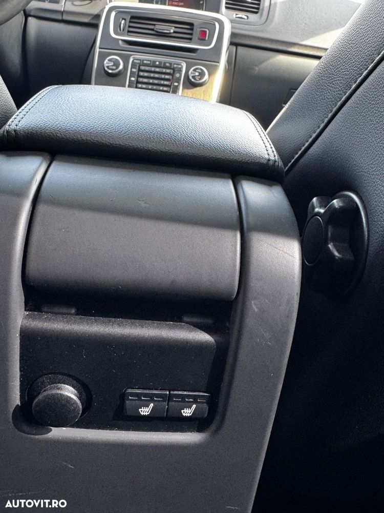 Volvo V60 D6 Plug-In-Hybrid AWD Geartronic Pure Limited - 18