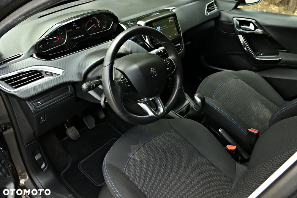Peugeot 208 1.2 PureTech Style - 5