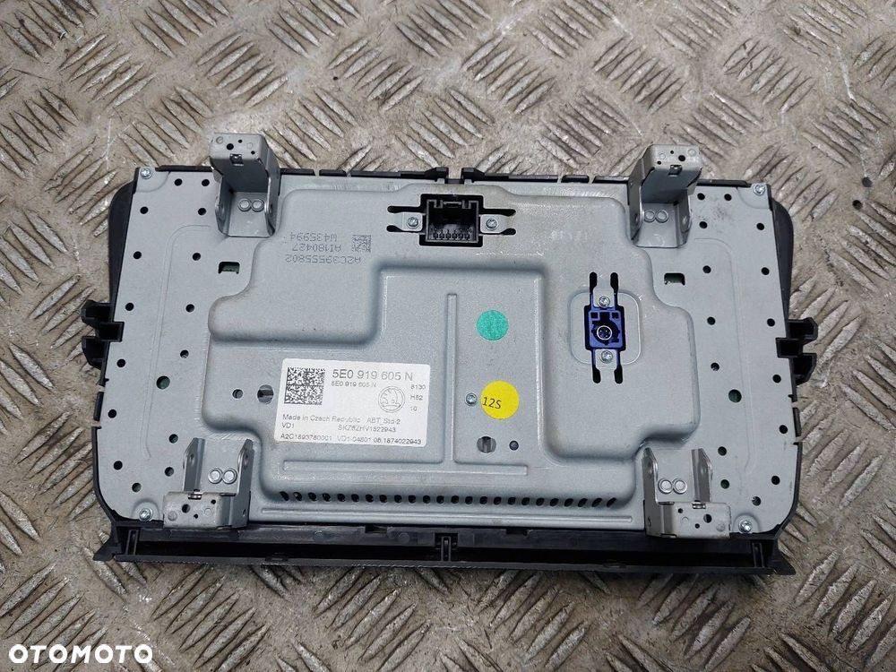 RADIO ODTWARZACZ  SKODA OCTAVIA III LIFT 5E0919605N - 3