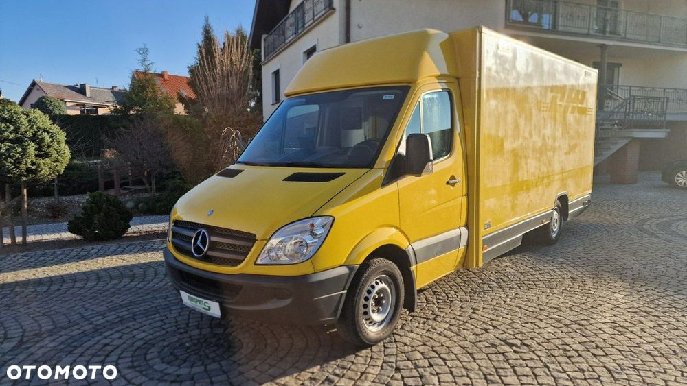 Mercedes-Benz Sprinter - 2