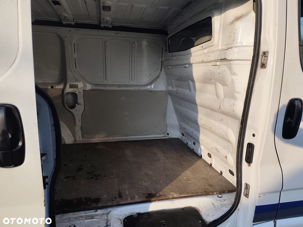 Nissan Primastar - 4