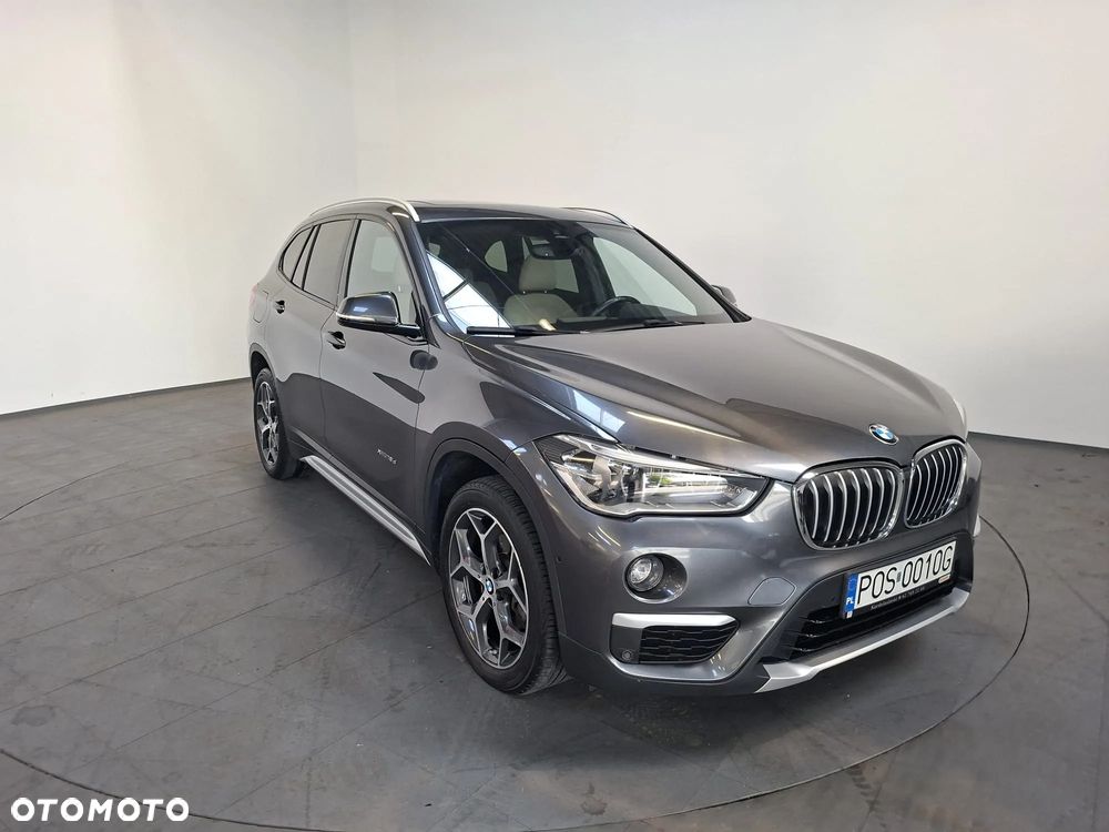 BMW X1 xDrive18d xLine - 9